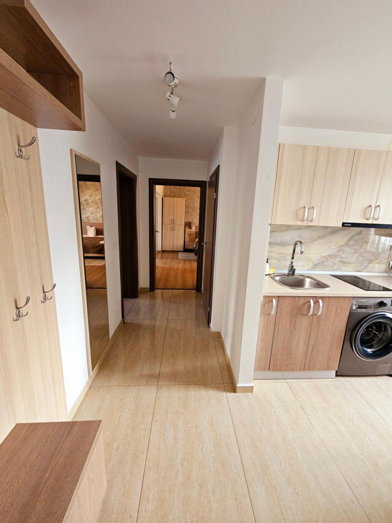 Cazare Apartamente Iris ไบเลเฟลิกซ์ ภายนอก รูปภาพ